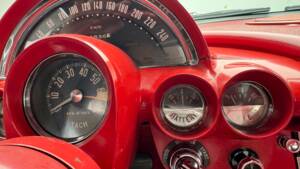 Image 13/19 of Chevrolet Corvette (1959)