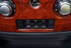Image 26/35 of Rolls-Royce Phantom DHC (2008)