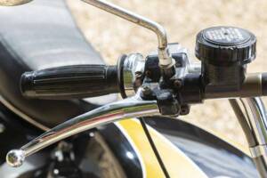 Image 36/39 of Triumph T 150 V Trident (1973)