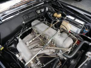 Image 23/25 of Mercedes-Benz 220 SE b (1963)