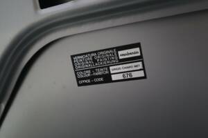 Bild 30/33 von Alfa Romeo 2.0 Spider (1993)