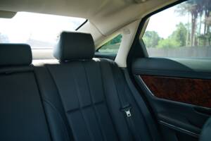Bild 40/50 von Jaguar XJ 5.0 (2012)