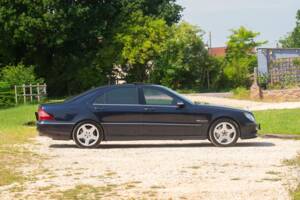 Immagine 20/50 di Mercedes-Benz S 55 AMG (2002)