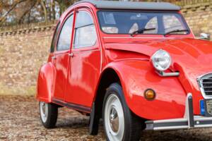 Image 32/50 of Citroën 2 CV 6 (1985)