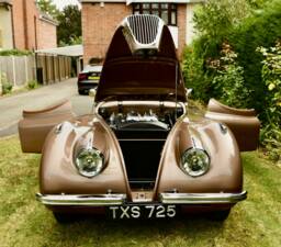 Image 17/50 de Jaguar XK 120 OTS (1950)
