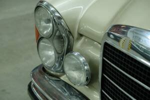 Bild 29/50 von Mercedes-Benz 300 SEL 6.3 (1968)