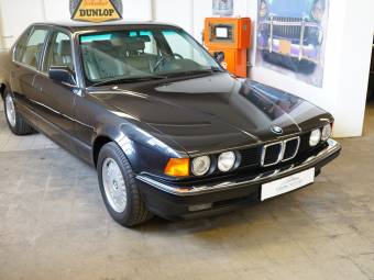 BMW 735i