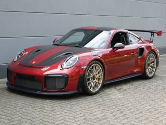 Porsche 911 GT2 RS Weissach