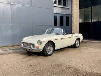 Mg Mgb Classic Cars For Sale Classic Trader
