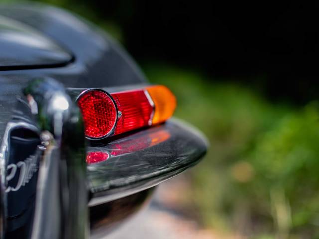 Jaguar E-Type 3.8
