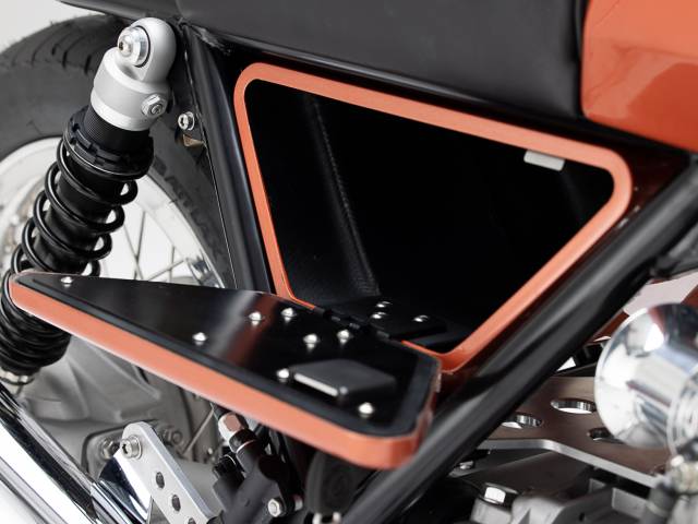 Moto Guzzi 850 T 3 - Lockable box