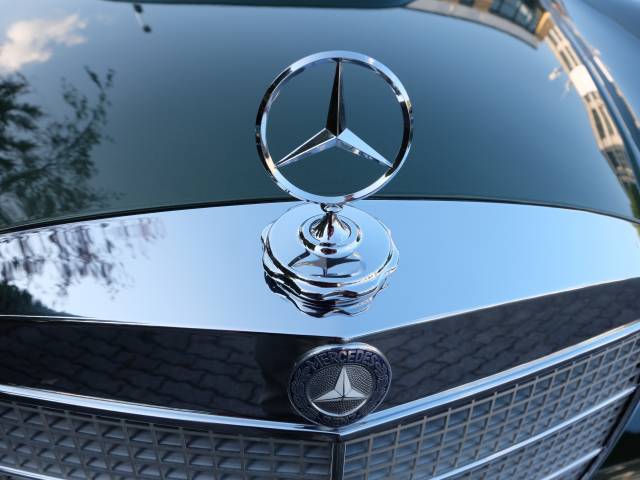 Mercedes-Benz 300 SEL 4.5
