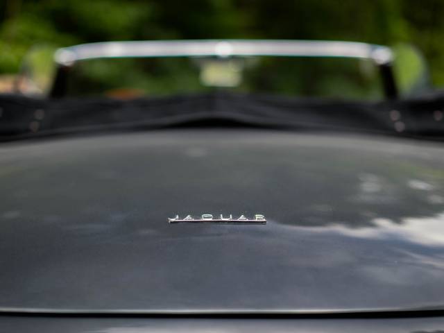 Jaguar E-Type 3.8