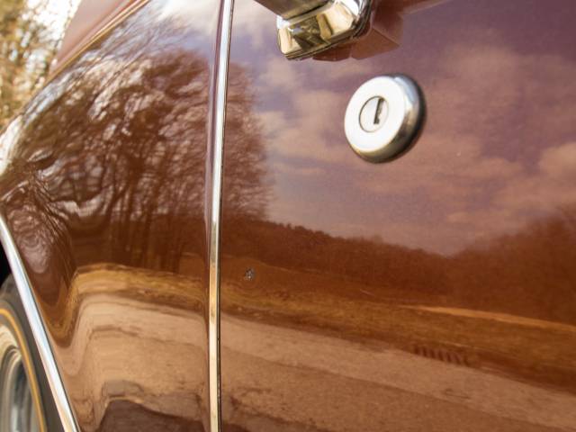 Cadillac Seville Grandeur Opera - Türe rechts kleine Beule