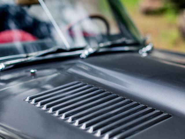 Jaguar E-Type 3.8