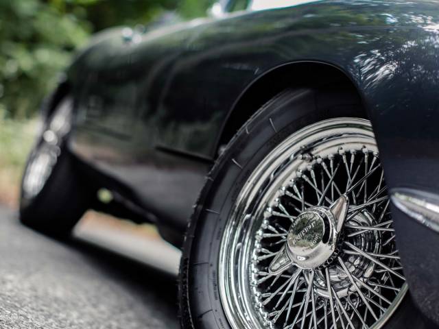 Jaguar E-Type 3.8