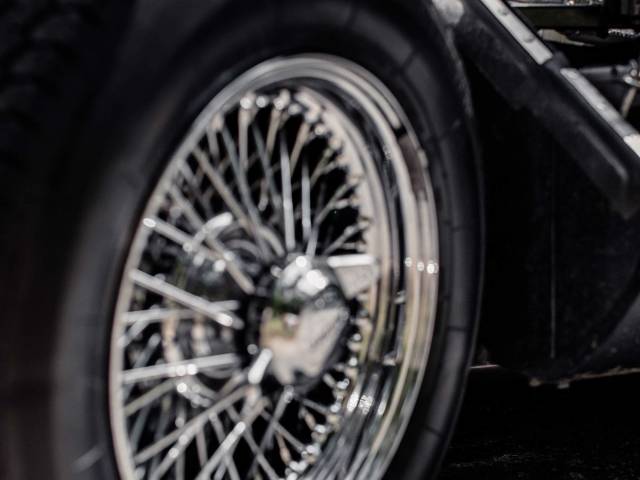 Jaguar E-Type 3.8