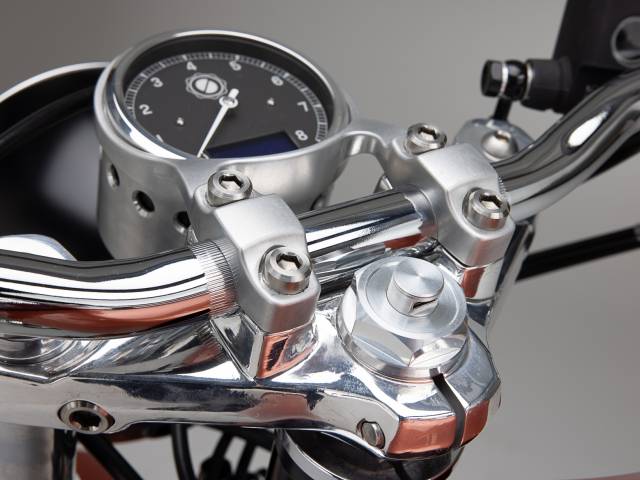 Moto Guzzi 850 T 3 - USB port opened