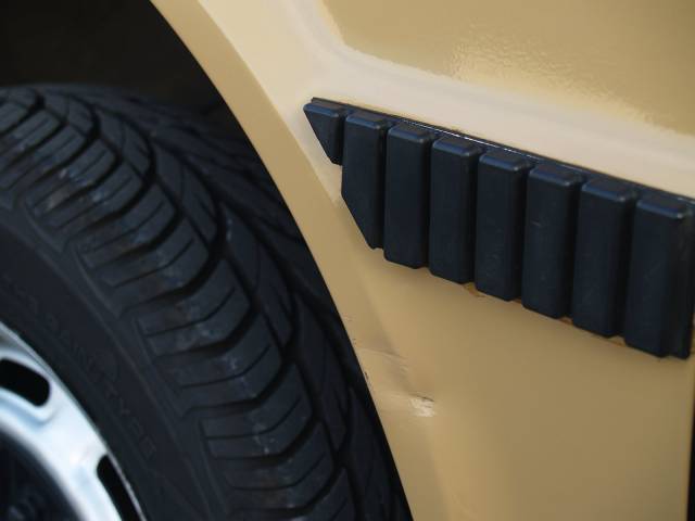 Skoda 105 L - Lefthand / front / scratch