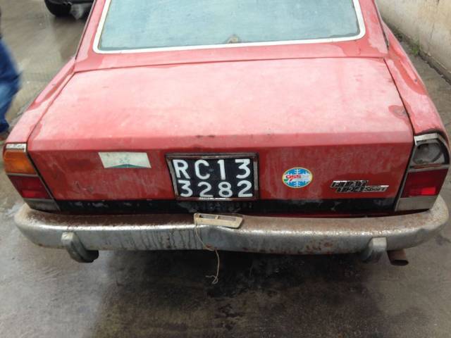 FIAT 124 Sport Coupe
