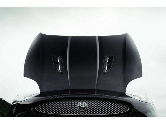 Jaguar XKR