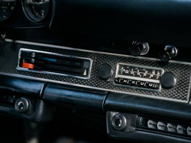 Porsche 911 2.2 E