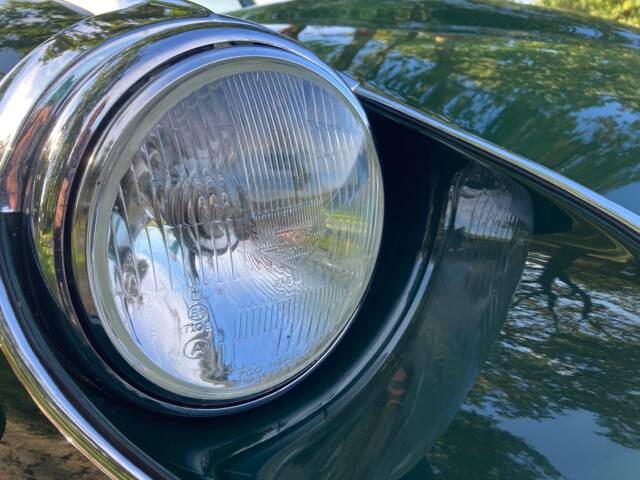 Jaguar E-Type V12 (2+2)