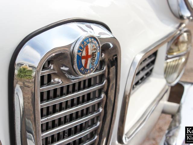 Alfa Romeo 2000 Spider