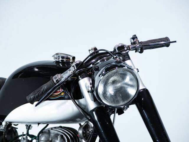 Mondial 125