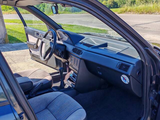 Alfa Romeo 155 Twin Spark 2.0