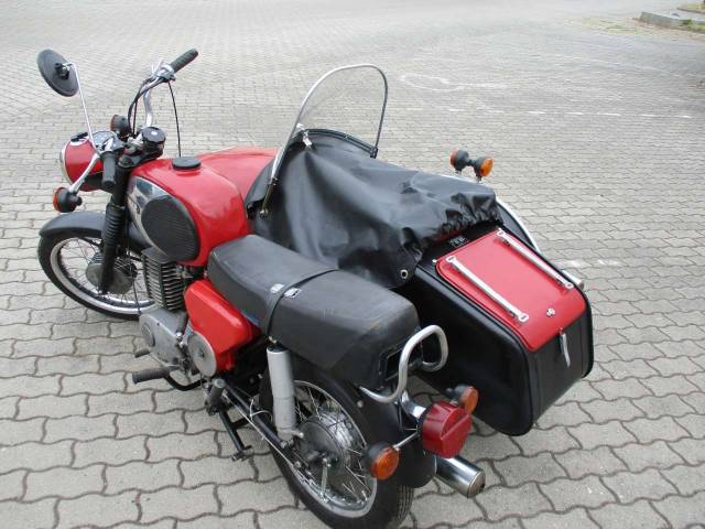Bild 1/44 von MZ DUMMY (1976)