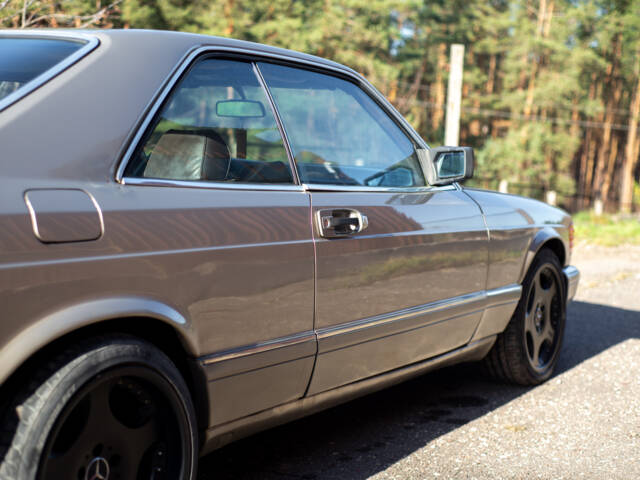Mercedes-Benz 560 SEC
