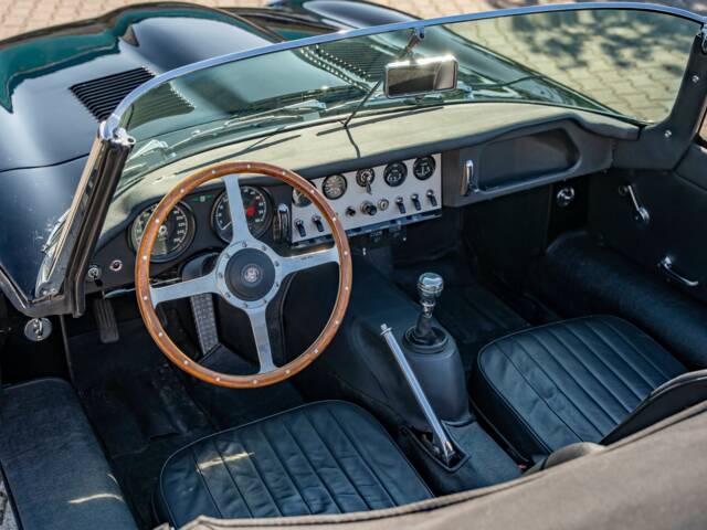 Jaguar E-Type 3.8