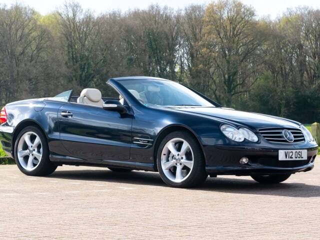 Image 1/30 of Mercedes-Benz SL 600 (2003)