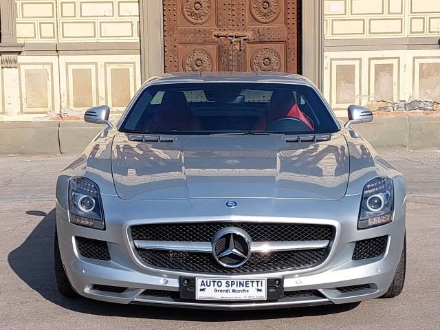 Mercedes-Benz SLS AMG