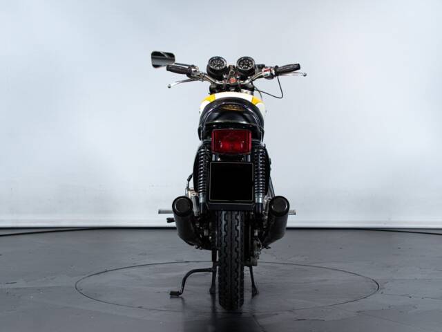 Triumph T 160 Trident