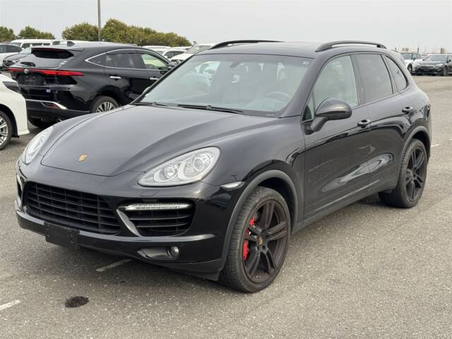 Bild 1/63 von Porsche Cayenne Turbo (2010)