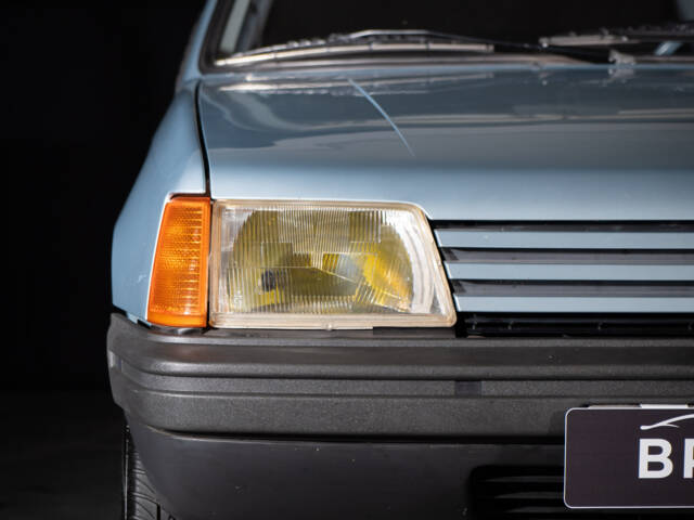 Peugeot 205