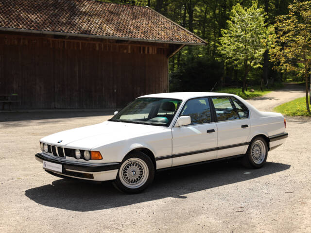 Bild 1/70 von BMW 735i (1991)
