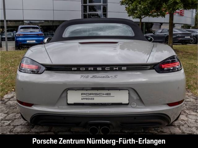 Porsche 718 Boxster