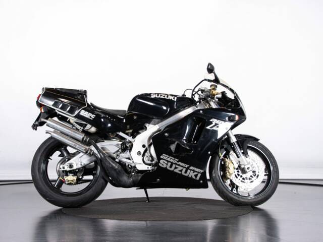 Suzuki RGV 250 Gamma