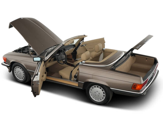 Mercedes-Benz 560 SL