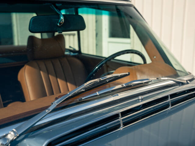 Mercedes-Benz 280 SL