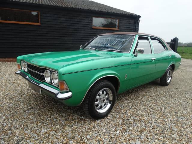 Image 1/25 de Ford Cortina 2000 (1975)