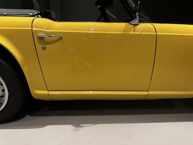 Triumph TR 6 PI