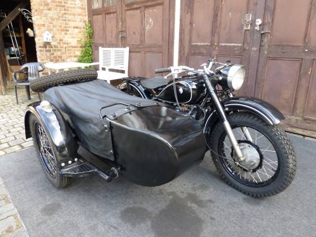 IMZ-Ural M61
