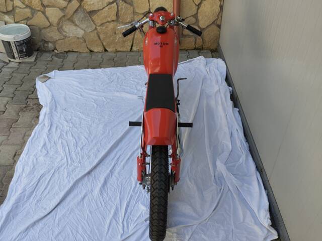 Motom 48