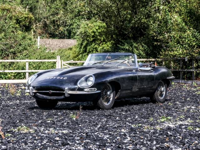 Bild 1/12 von Jaguar Type E 4.2 (1966)