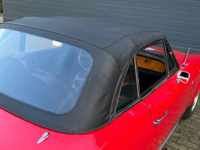 FIAT 124 Spider CS1