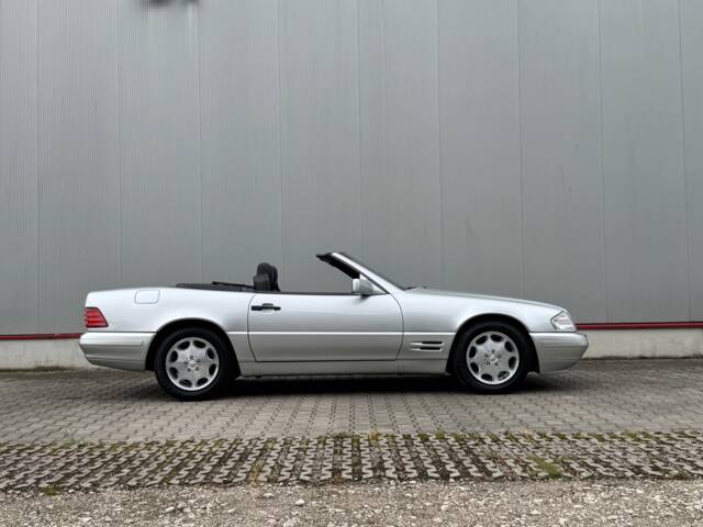 Mercedes-Benz SL 320